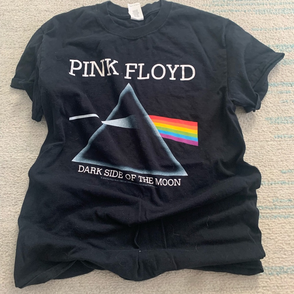 Pink Floyd shirt